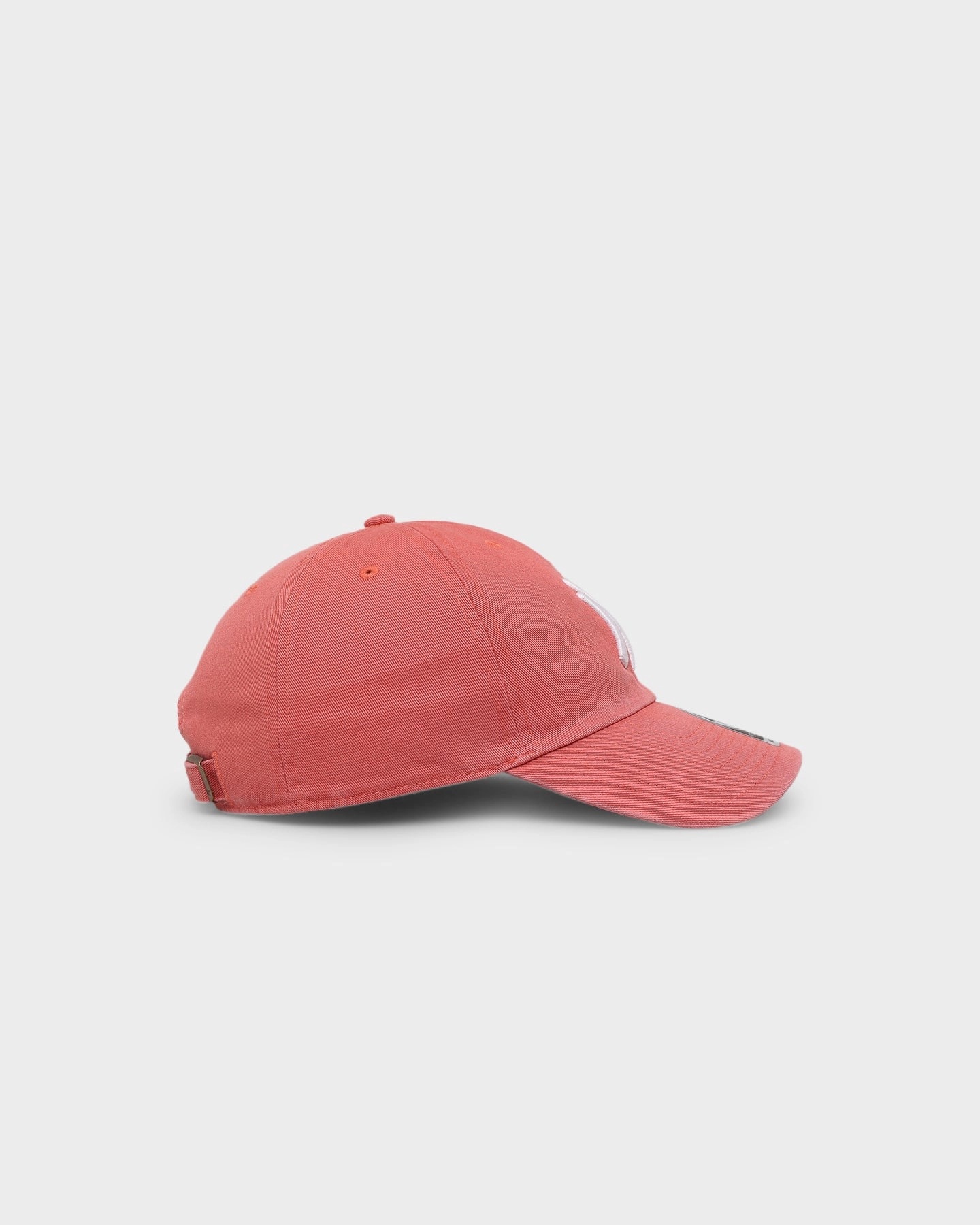 47 Brand New York Yankees 47 Clean Up Strapback Island Red