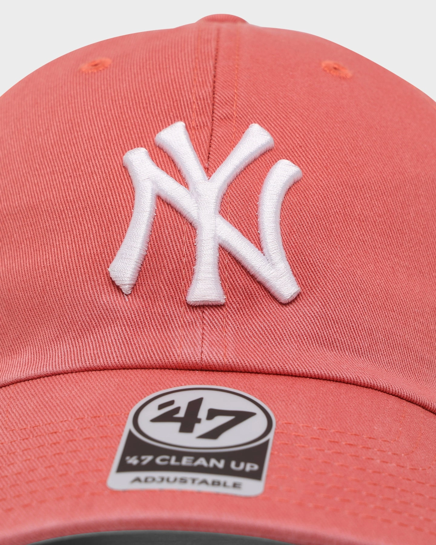 47 Brand New York Yankees 47 Clean Up Strapback Island Red
