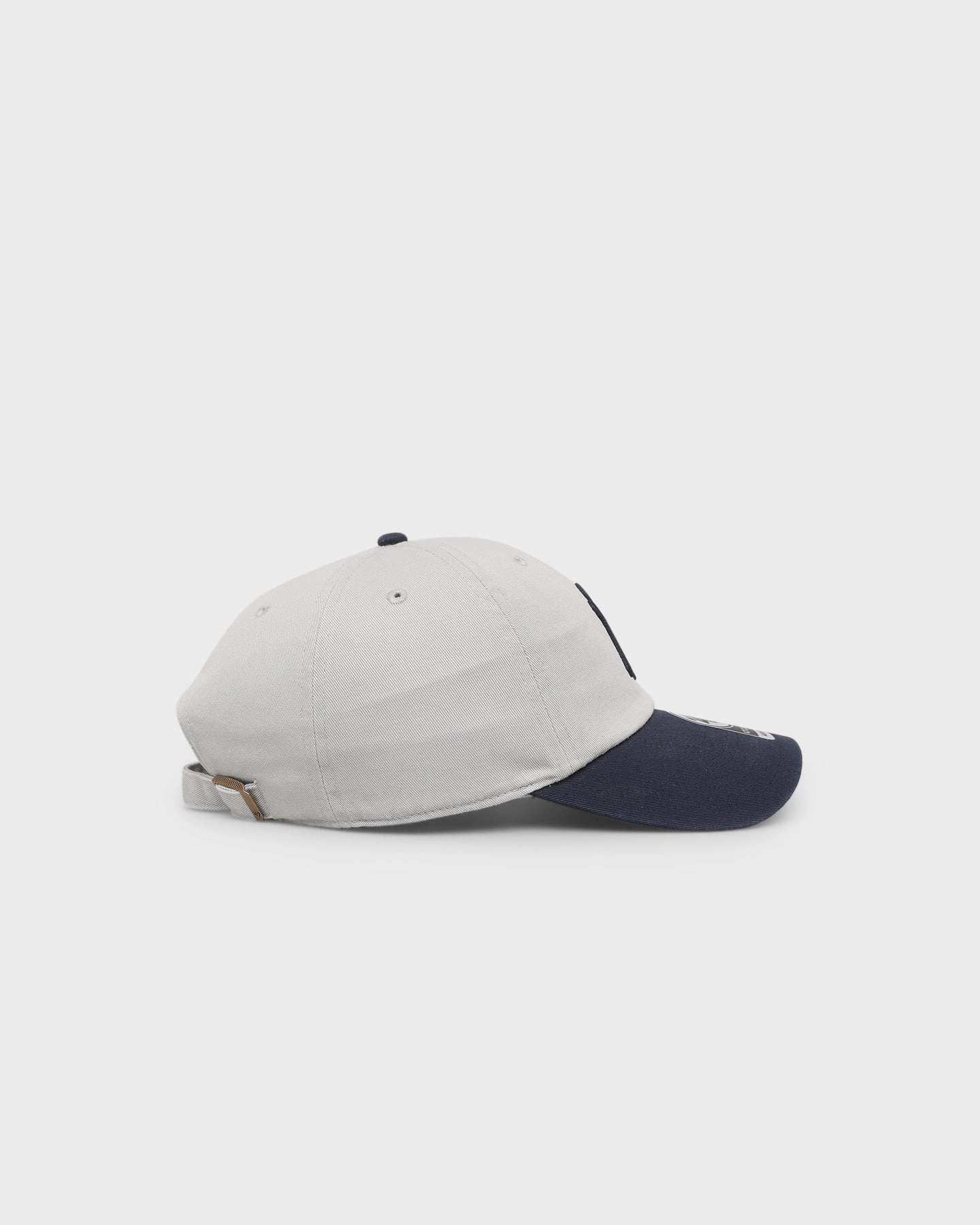 47 Brand New York Yankees Two Tone 47 Clean Up Strapback Grey