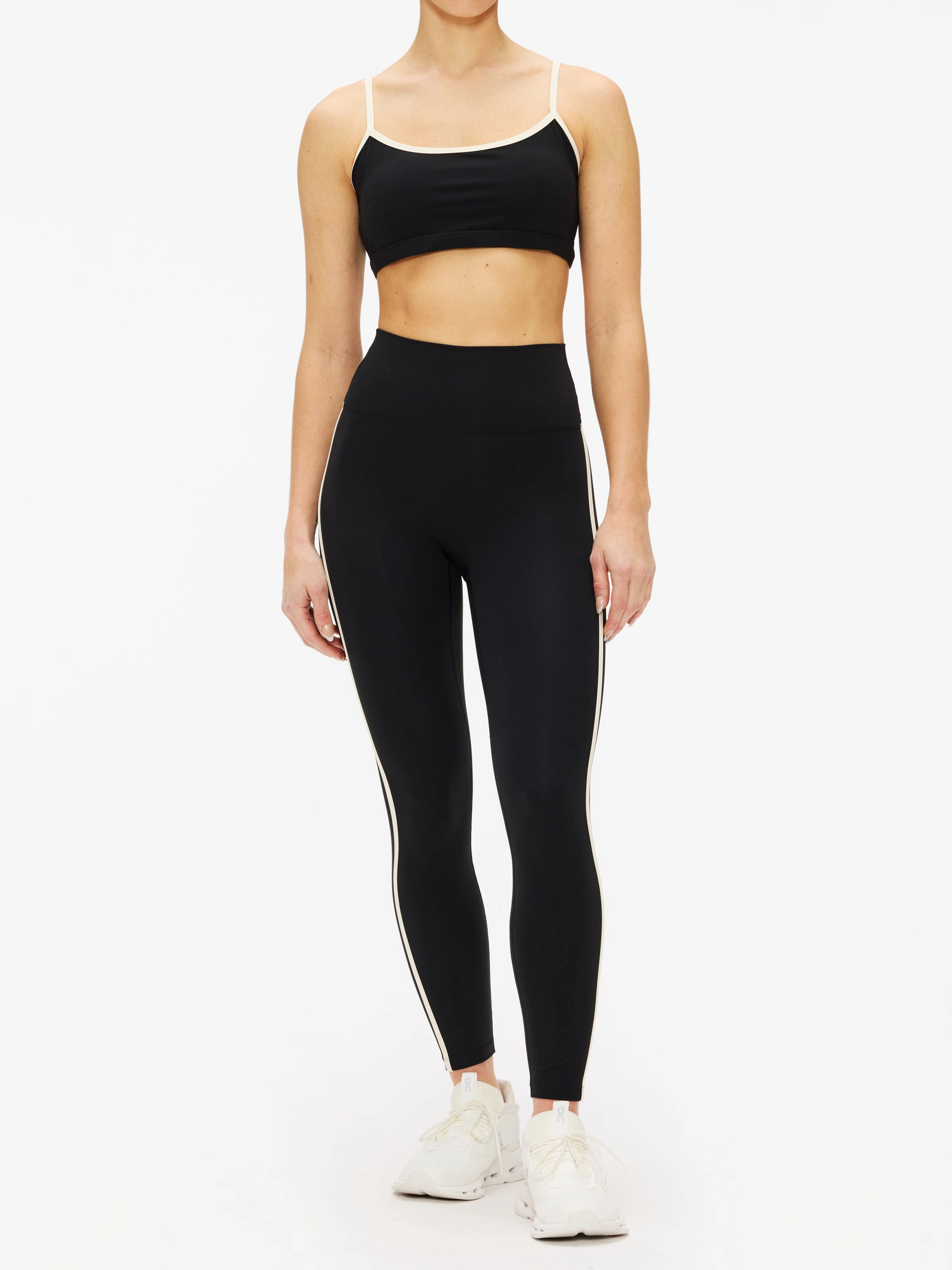 Adanola Ultimate Contrast Strap Scoop Bra