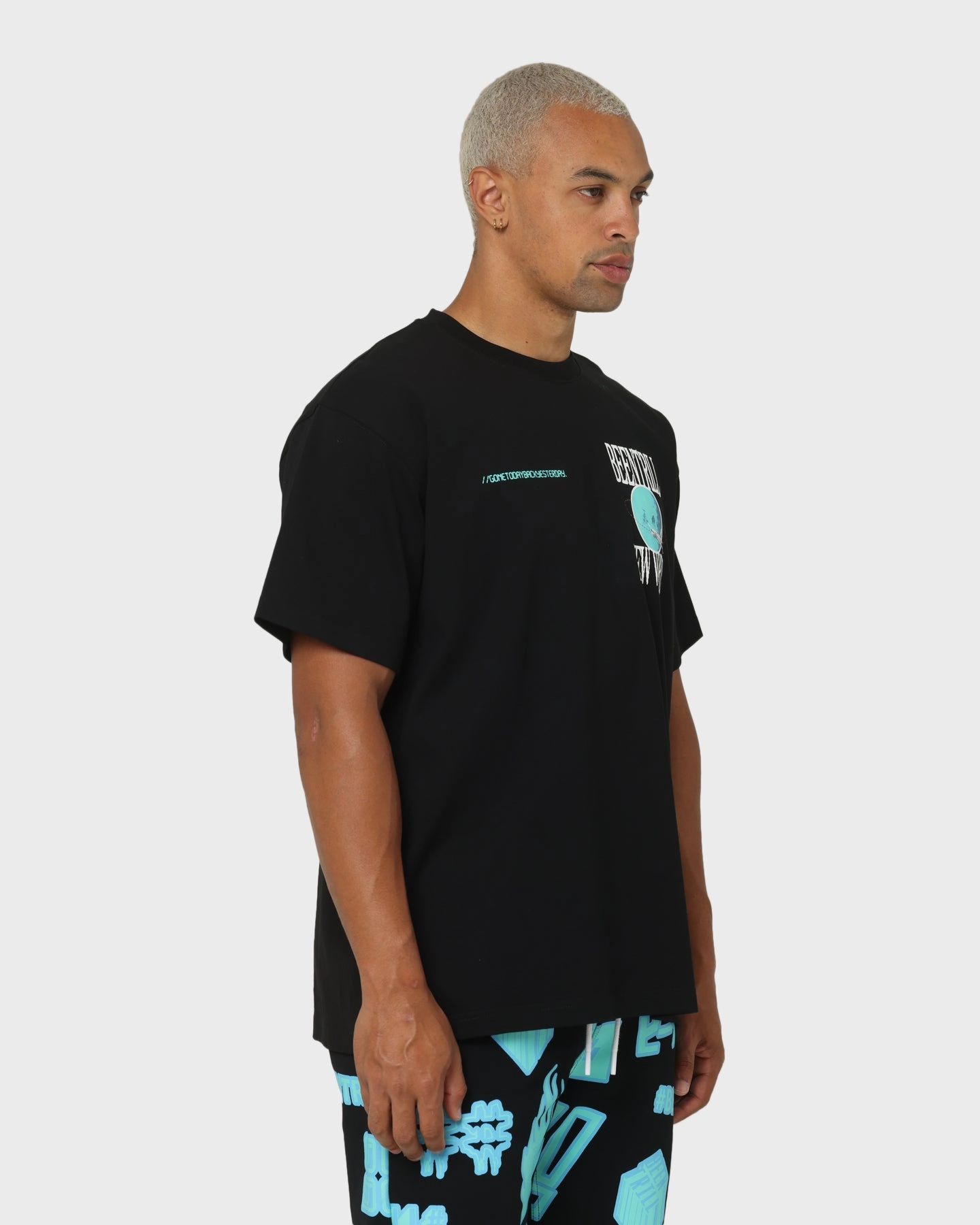 BEENTRILL New World Short Sleeve T-Shirt Black