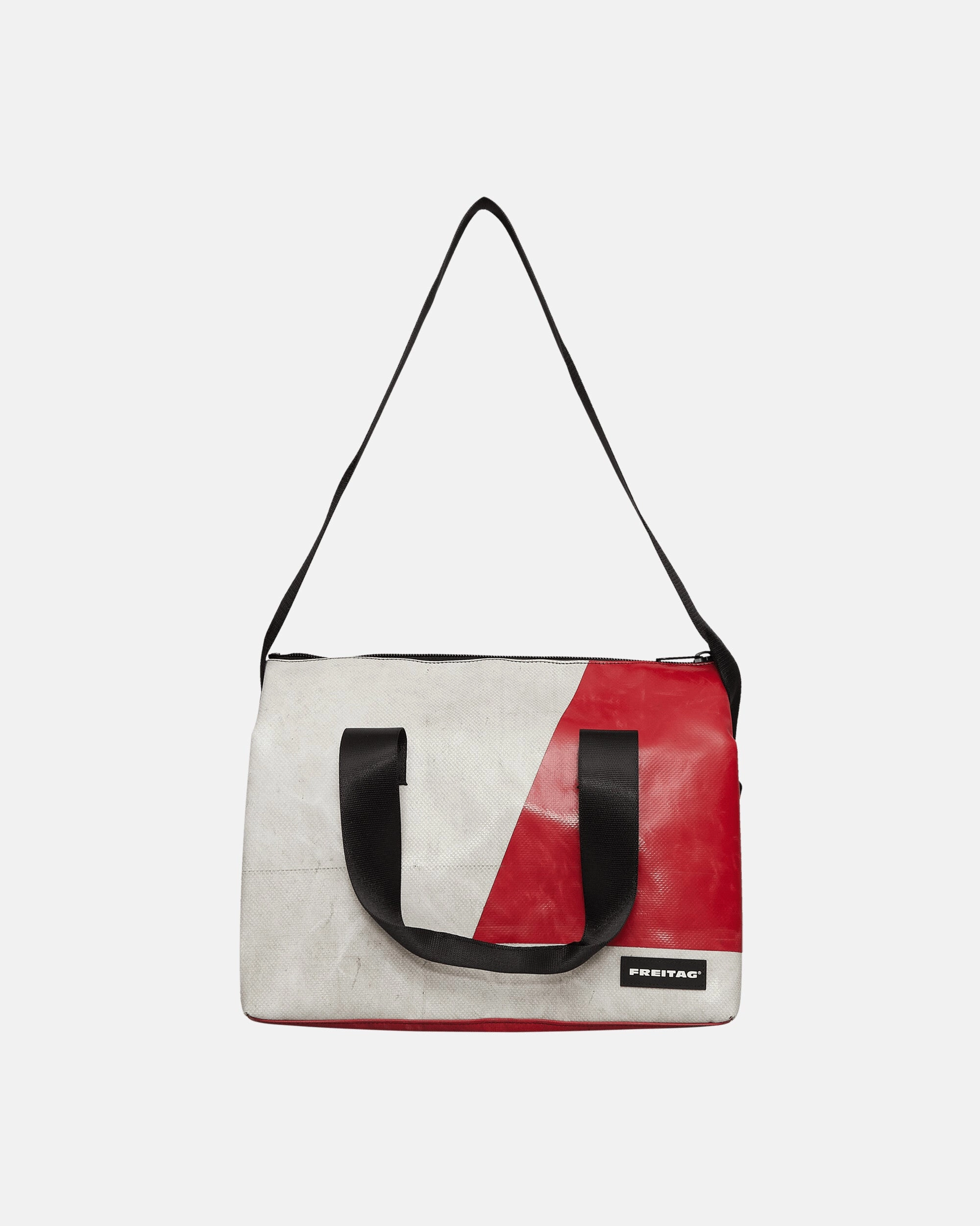F45 Lois Sports Bag White / Red