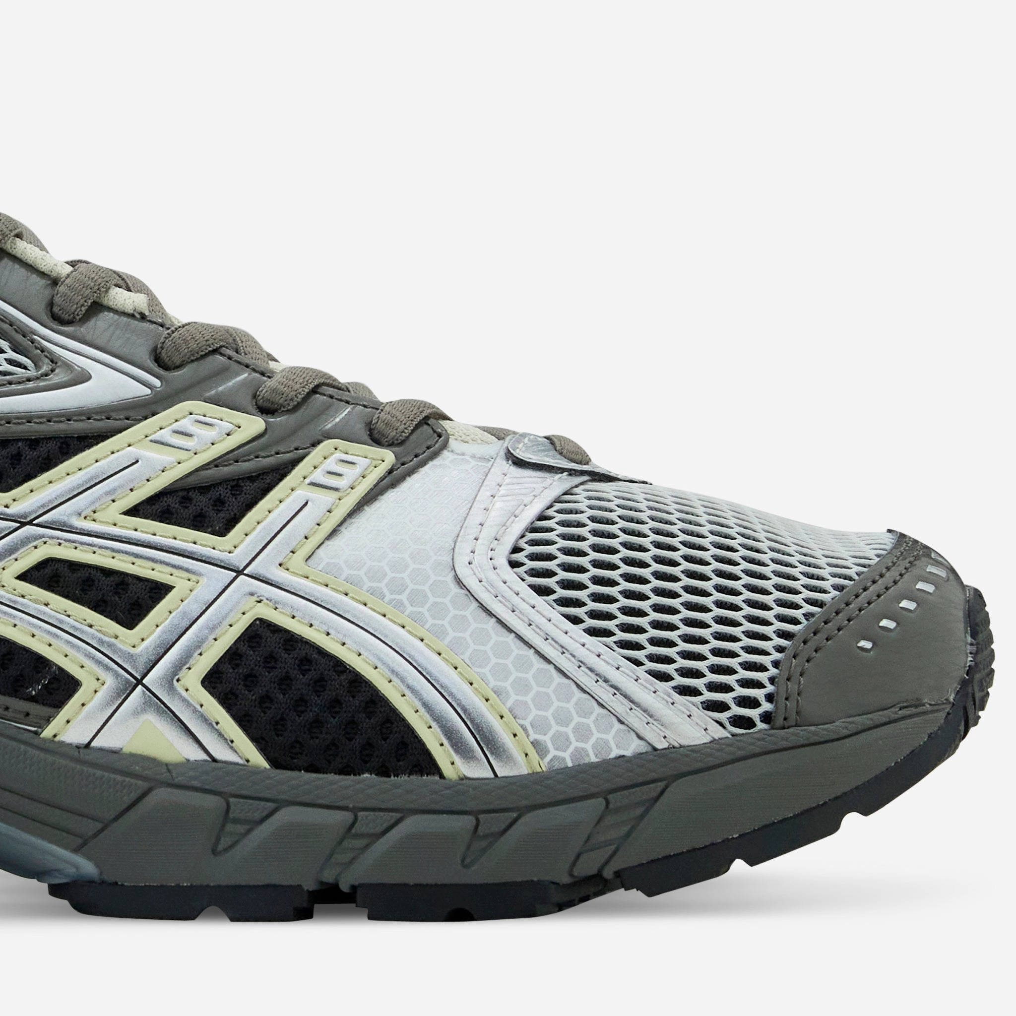 Gel-DS Trainer 14 Truffle Grey | Pure Silver
