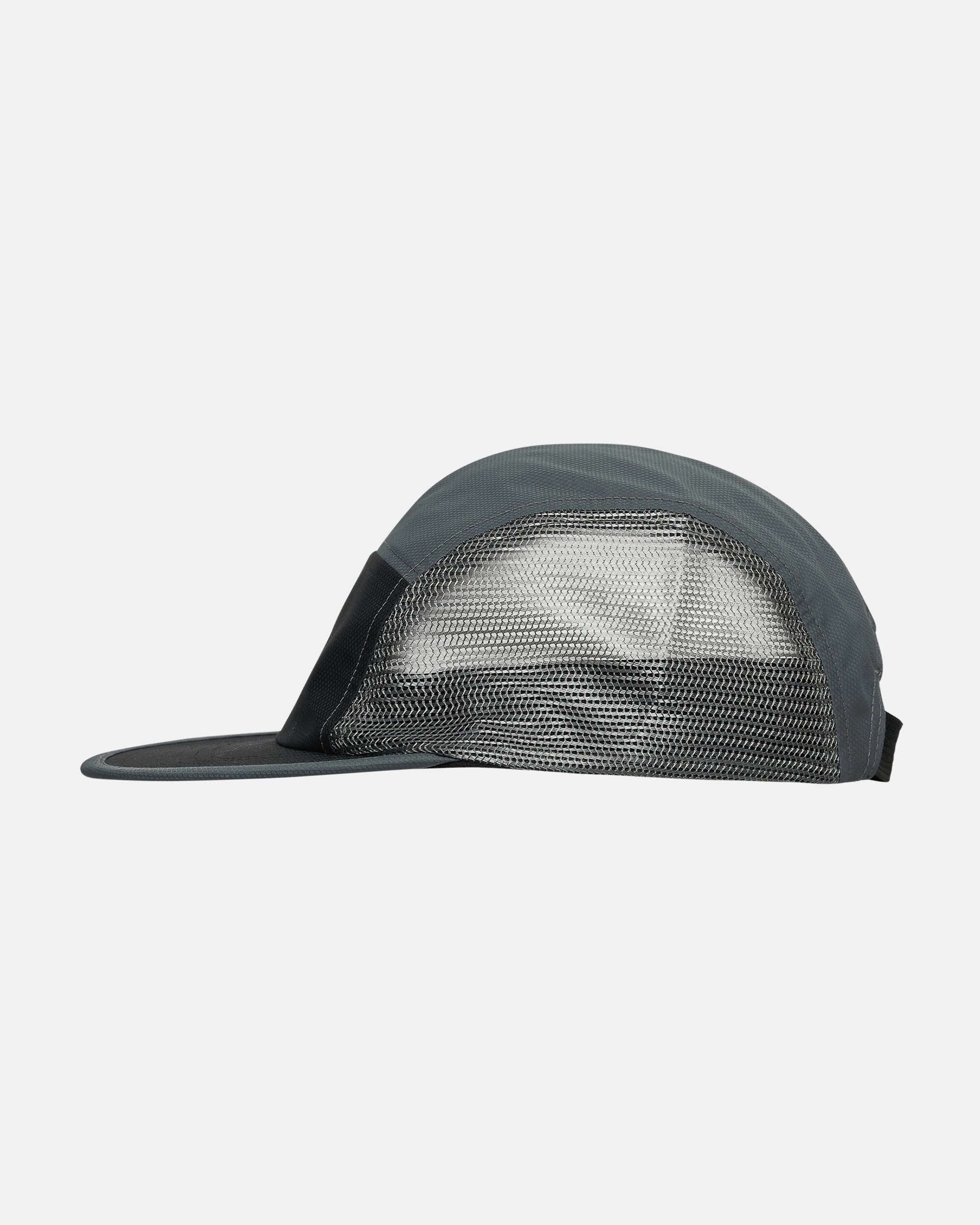Latitude Arc Cap Blackout
