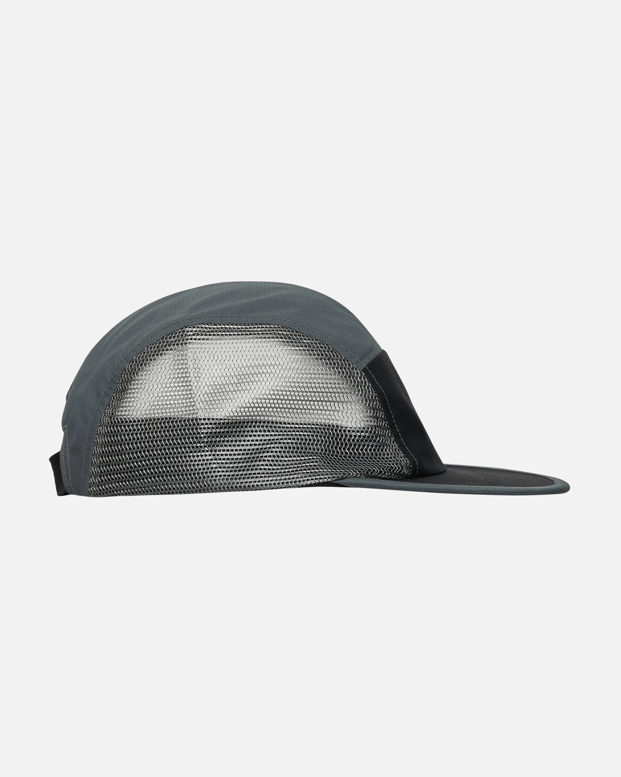Latitude Arc Cap Blackout