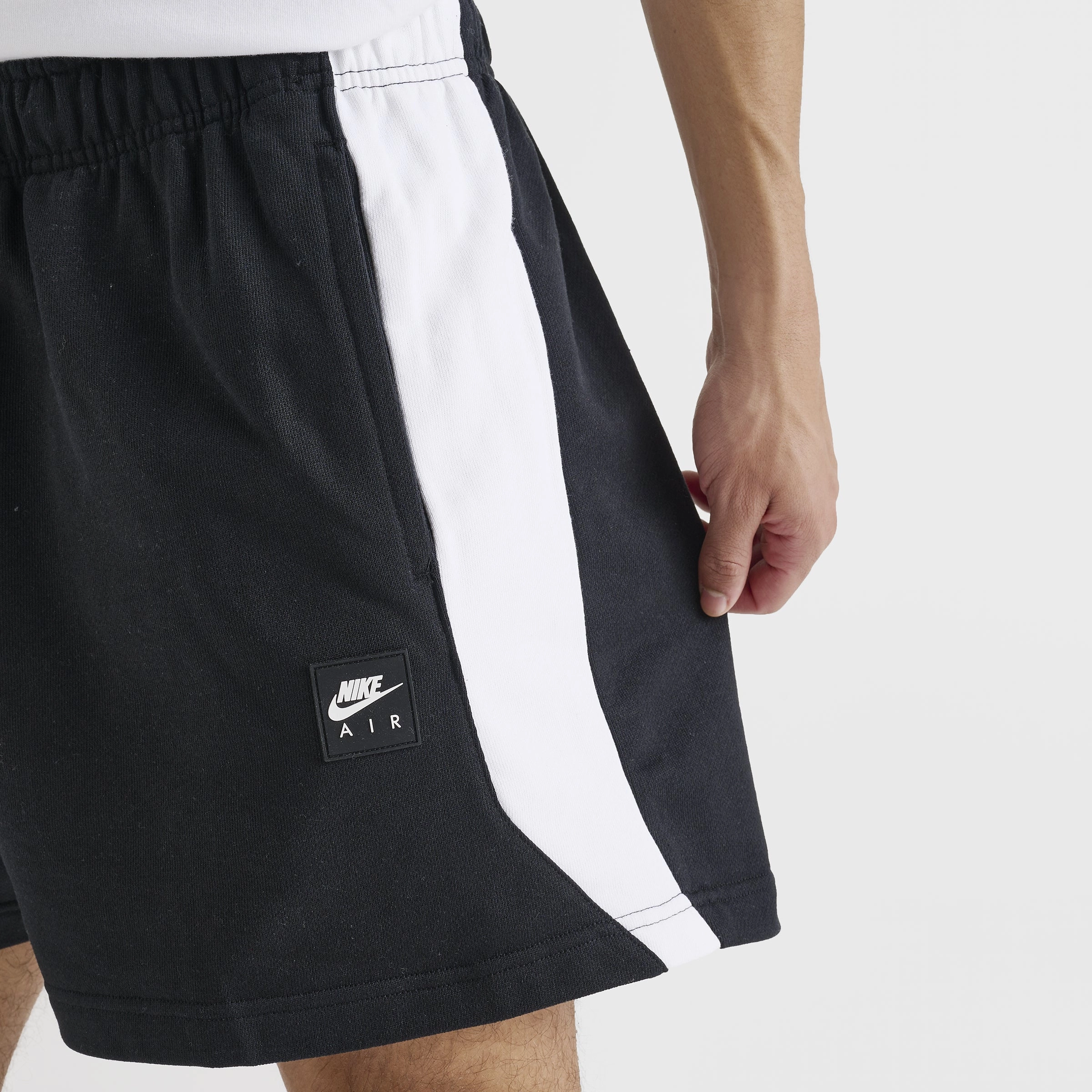 Nike Air Fleece Shorts Black / White - White