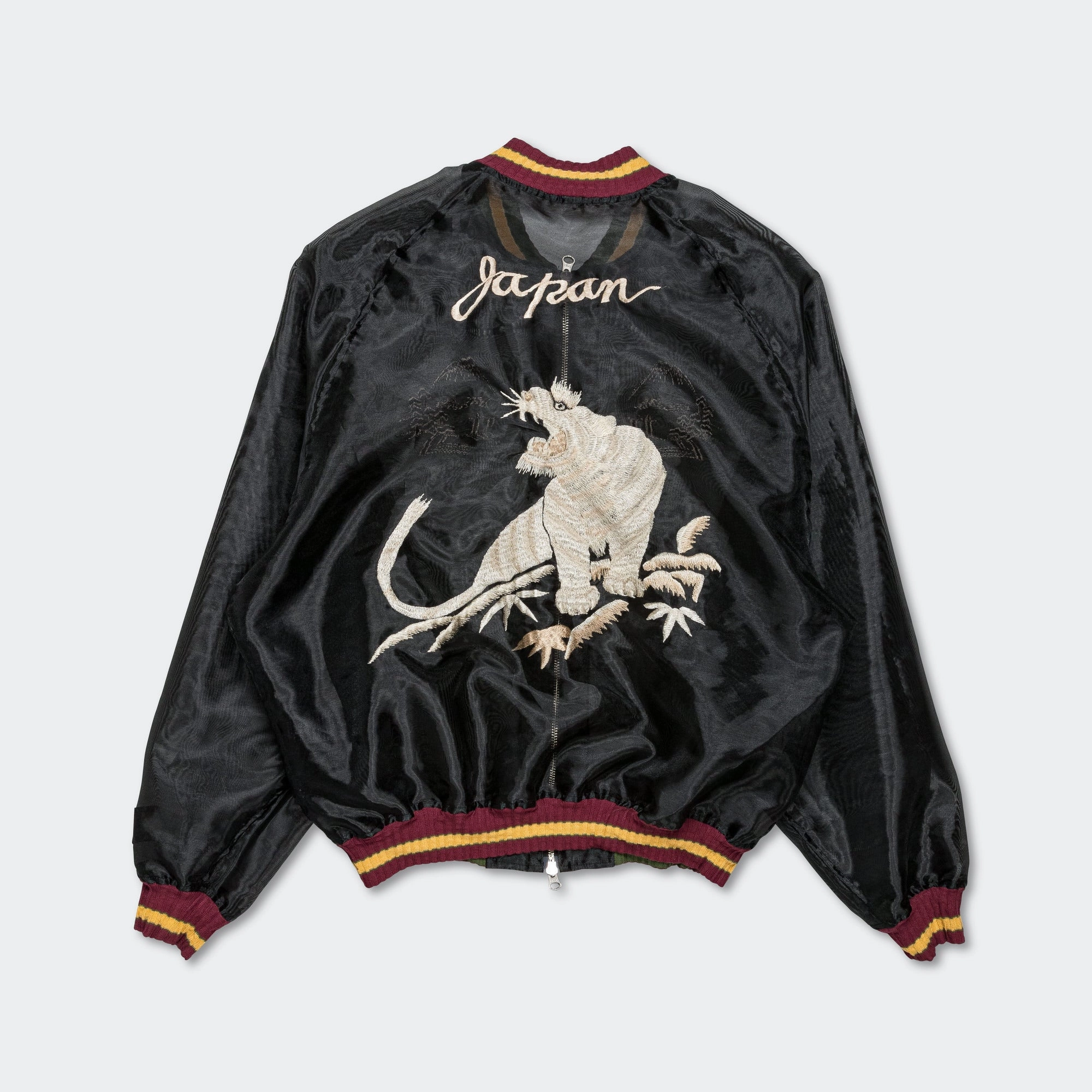 Sheer Pearl Mosquito Guard Souvenir JKT (TIGER) - Black