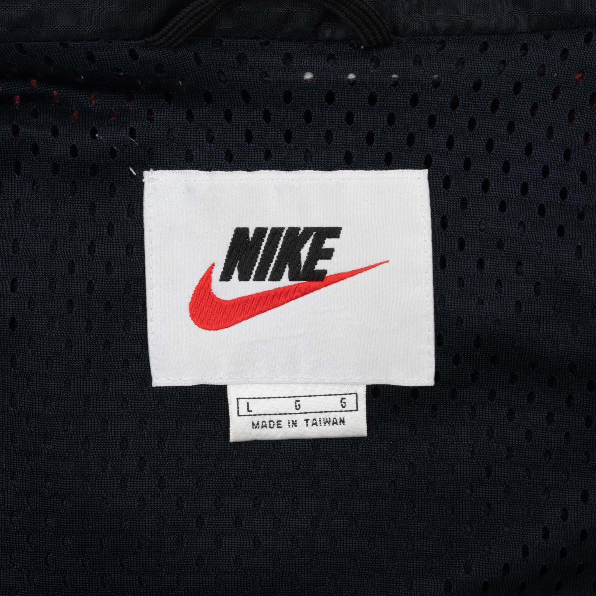 VINTAGE NIKE CLASSIC SWOOSH BLACK WINDBREAKER JACKET 1990S SIZE LARGE